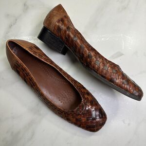 Trotters Aspen Woven Leather Flats Women's Size 7 Slip on Brown Loafers